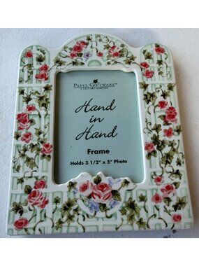 Papel Giftware Heart in Hand Cast Art Picture Frame Fits Photo Size 3.5" x 5"
